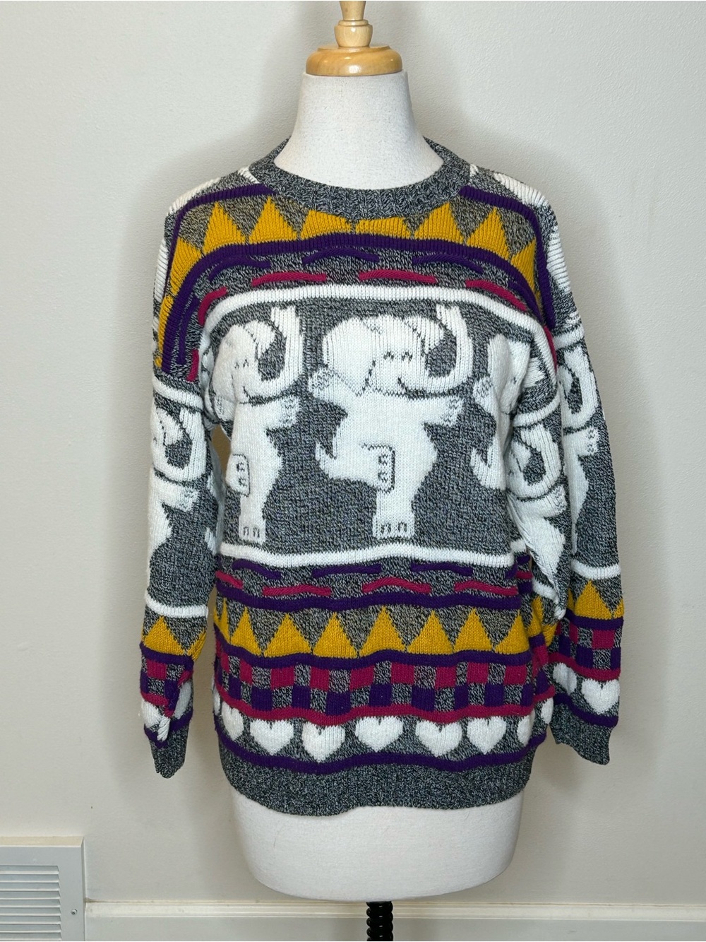 Vintage 80's Rose Acrylic Elephant Sweater Great Graphics Size M